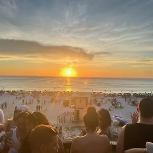 é Na Beira Do Mar...com Estacionamento Exclusivo Arraial do Cabo